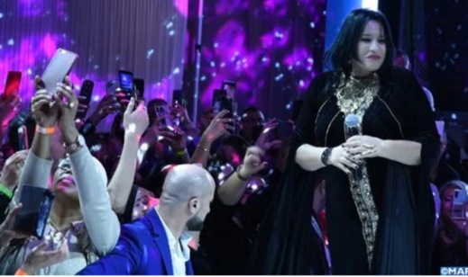 القفطان المغربي يخطف الأضواء في عرض دولي للأزياء ببروكسل القفطان المغربي يخطف الأضواء في عرض دولي للأزياء ببروكسل