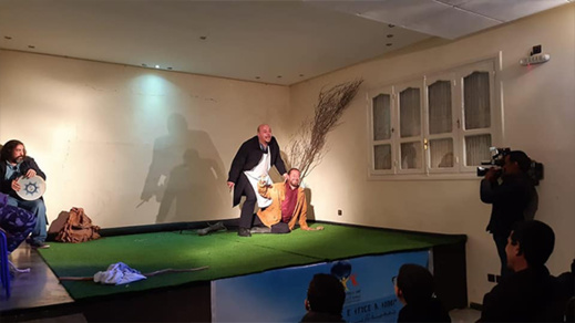 الدريوش.. مسرحية "ثاخشبت" تعرض لأول مرة بجماعة اتسافت الدريوش.. مسرحية "ثاخشبت" تعرض لأول مرة بجماعة اتسافت