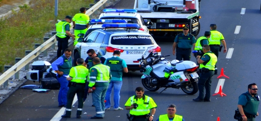 حادثة سير في إسبانيا تفضح عملية تهريب شحنة من الحشيش من شمال المغرب حادثة سير في إسبانيا تفضح عملية تهريب شحنة من الحشيش من شمال المغرب