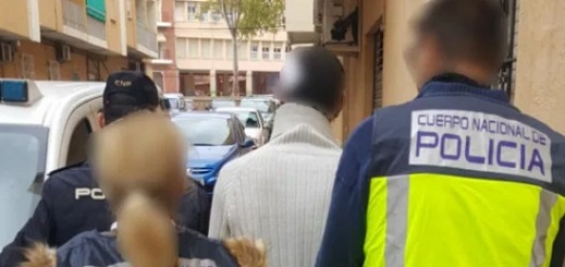 ثمان سنوات سجنا لمهاجر مغربي بعد محاولته قتل عشيقته بإسبانيا ثمان سنوات سجنا لمهاجر مغربي بعد محاولته قتل عشيقته بإسبانيا