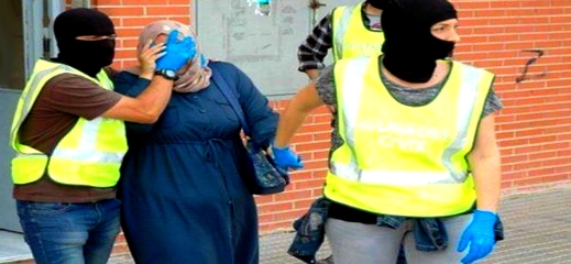 اعتقال مغربيتين تخليتا عن ابنيهما وسط مليلية المحتلة بحثا عن الرعاية