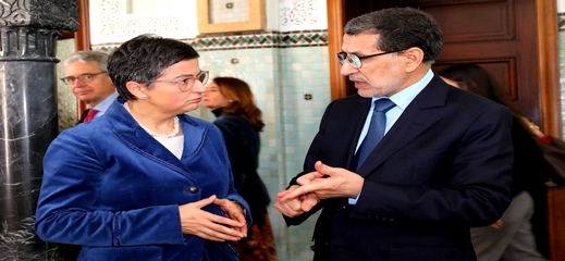 بسبب استقبال أحد وزرائها وفدا عن جبهة البوليساريو.. إسبانيا تسارع الزمن إلى إطفاء غضب المغرب بسبب استقبال أحد وزرائها وفدا عن جبهة البوليساريو.. إسبانيا تسارع الزمن إلى إطفاء غضب المغرب