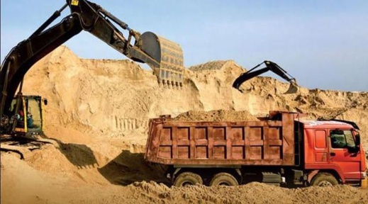 مقالع الرمال برأس الماء تشتغل خارج القانون ومطالب بتدخل الجهات الوصية مقالع الرمال برأس الماء تشتغل خارج القانون ومطالب بتدخل الجهات الوصية