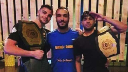 البطل الناظوري اسماعيل العيادي يحرز الحزام العالمي في "الكيك بوكسينغ" بجنوب أفريقيا البطل الناظوري اسماعيل العيادي يحرز الحزام العالمي في "الكيك بوكسينغ" بجنوب أفريقيا