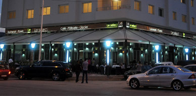 مقهى، مطعم ومثلجات Le Select يفتتح أبوابه رسميا مقهى، مطعم ومثلجات Le Select يفتتح أبوابه رسميا