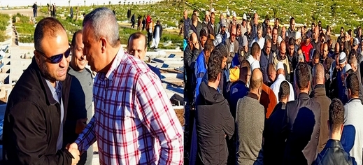 بحضور حوليش.. تشييع جثمان والدة عضو بلدية الناظور عبد الرحيم الحمداوي في أجواء مهيبة بحضور حوليش.. تشييع جثمان والدة عضو بلدية الناظور عبد الرحيم الحمداوي في أجواء مهيبة