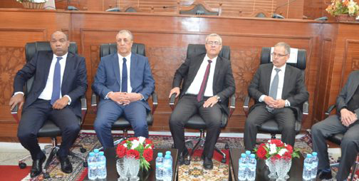 وزير العدل يتفقد المحكمة الابتدائية الجديدة بتارجيست وزير العدل يتفقد المحكمة الابتدائية الجديدة بتارجيست