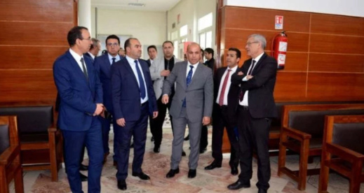 وزير العدل يتفقد المحكمة الابتدائية الجديدة بتارجيست وزير العدل يتفقد المحكمة الابتدائية الجديدة بتارجيست
