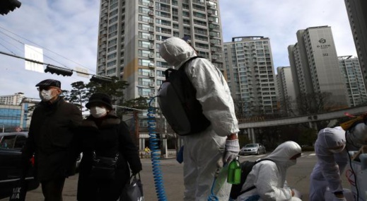 فيروس كورونا.. وفاة أول بريطاني وارتفاع المصابين بإسبانيا وألمانيا واليونان