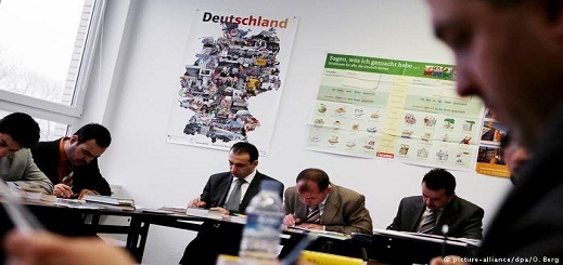 ألمانيا.. هؤلاء سيستفيدون من قانون هجرة العمالة المتخصصة ألمانيا.. هؤلاء سيستفيدون من قانون هجرة العمالة المتخصصة