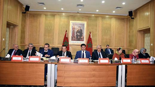 مجلس جهة الشرق يصادق على إحداث 5 مستشفيات وإقرار مناصب الشغل مجلس جهة الشرق يصادق على إحداث 5 مستشفيات وإقرار مناصب الشغل
