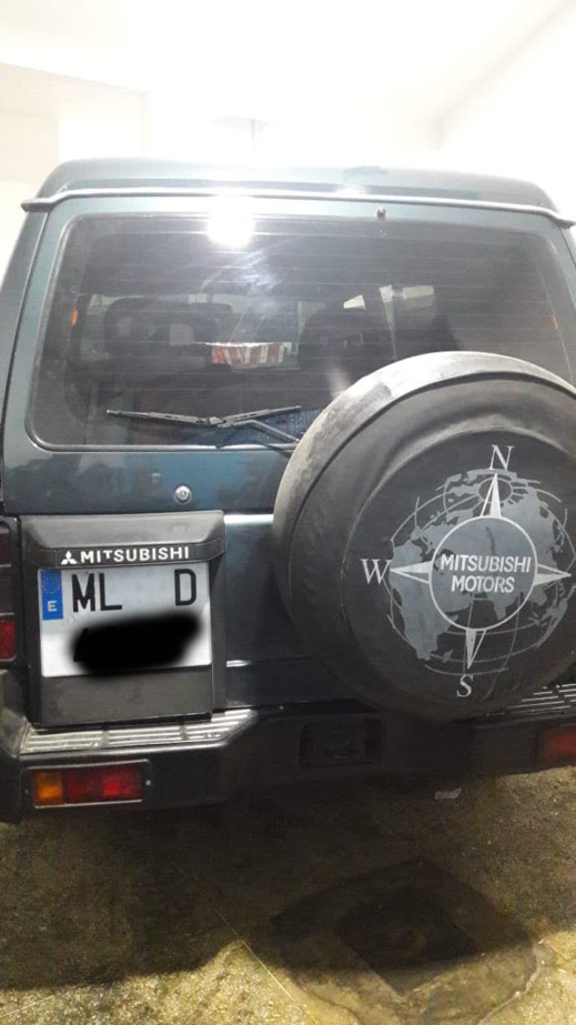 جمارك فرخانة تحبط عملية تهريب 40 كيلوغرام من الحشيش على متن سيارة اسبانية جمارك فرخانة تحبط عملية تهريب 40 كيلوغرام من الحشيش على متن سيارة اسبانية