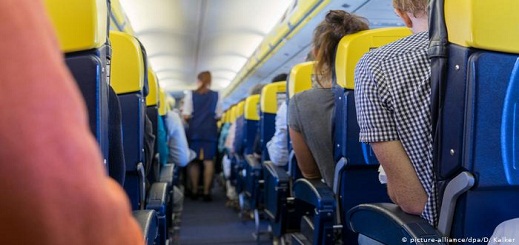 فتح بحث قضائي بشأن تداول لائحة ركاب رحلة جوية تبينت إصابة أحدهم بأعراض فيروس كورونا فتح بحث قضائي بشأن تداول لائحة ركاب رحلة جوية تبينت إصابة أحدهم بأعراض فيروس كورونا