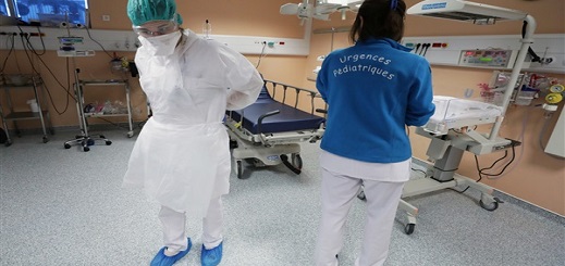 فرنسا تعلن ارتفاع حصيلة الوفيات بفيروس كورونا إلى 30 حالة