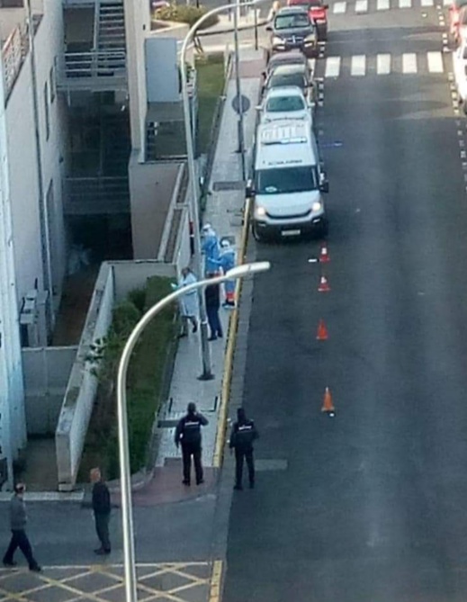 استنفار بمستشفى مليلية إثر الاشتباه في إصابة ثلاثة أشخاص بفيروس كورونا استنفار بمستشفى مليلية إثر الاشتباه في إصابة ثلاثة أشخاص بفيروس كورونا