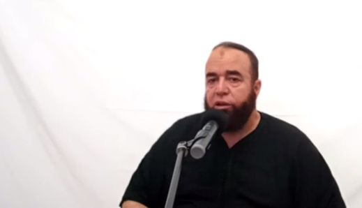 نجيب الزروالي.. رجل يعرض صور زوجته عارية على الإنترنت
