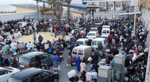 السلطات الإسبانية والمغربية تتدارسان امكانية فتح معبر مليلية لعبور السياح العالقين السلطات الإسبانية والمغربية تتدارسان امكانية فتح معبر مليلية لعبور السياح العالقين