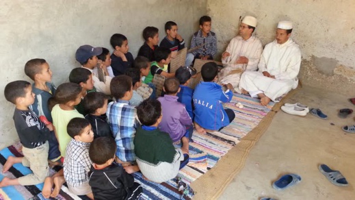 تعليق الدراسة ومحو الأمية بالمساجد و الكتاتيب القرانية وجامع القرويين تعليق الدراسة ومحو الأمية بالمساجد و الكتاتيب القرانية وجامع القرويين