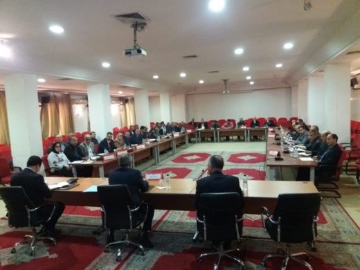 عامل الناظور يترأس إجتماعا إستثنائيا حول مستجدات فيروس "كورونا" وتأكيد بإبقاء الأسواق الأسبوعية مفتوحة عامل الناظور يترأس إجتماعا إستثنائيا حول مستجدات فيروس "كورونا" وتأكيد بإبقاء الأسواق الأسبوعية مفتوحة