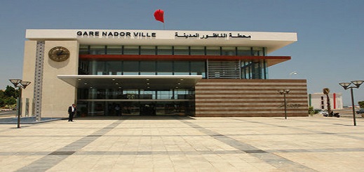 توقيف حركة القطارات بالناظور وبسائر المدن وتأمين الحد الأدنى من قطارات القرب توقيف حركة القطارات بالناظور وبسائر المدن وتأمين الحد الأدنى من قطارات القرب