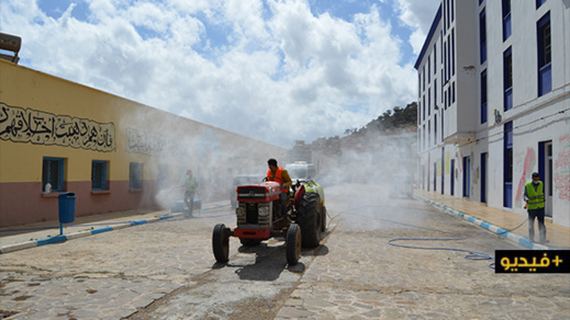 مؤسسة الخيرية الإسلامية بالناظور تنخرط في تعقيم وتطهير أحياء ومؤسسات مجاورة لمحيطها مؤسسة الخيرية الإسلامية بالناظور تنخرط في تعقيم وتطهير أحياء ومؤسسات مجاورة لمحيطها