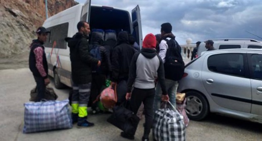 الحسيمة.. في مبادرة إنسانية حملة لإيواء المشردين الحسيمة.. في مبادرة إنسانية حملة لإيواء المشردين