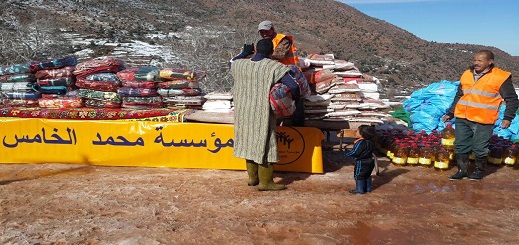 الدولة تفتح الباب أمام الأشخاص والمؤسسات للتبرع العيني لتدبير أزمة جائحة كورونا الدولة تفتح الباب أمام الأشخاص والمؤسسات للتبرع العيني لتدبير أزمة جائحة كورونا