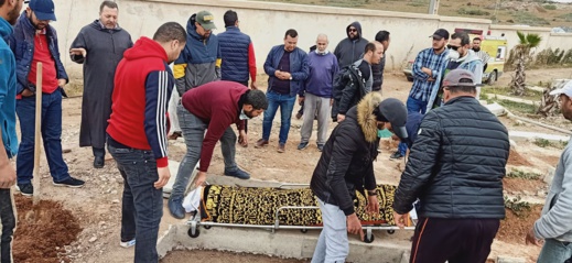 تشييع جنازة الزميل "حمادي مرسق" في جو استثنائي بمقبرة الناظور 