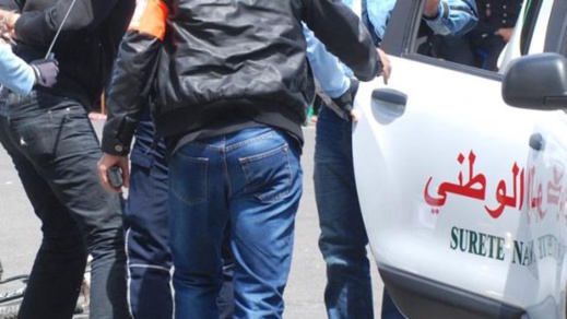 الشرطة القضائية تعتقل مروجا للمخدرات بسلوان الشرطة القضائية تعتقل مروجا للمخدرات بسلوان