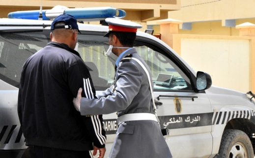 بقا فداركم.. عناصر الدرك الملكي بالدريوش تضرب بقوة وتعتقل عشرات المخالفين لحالة الطوارئ الصحية