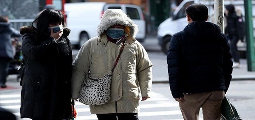 وزارة الصحة توصي المغاربة بإرتداء الكمامات أثناء الخروج من منازلهم وزارة الصحة توصي المغاربة بإرتداء الكمامات أثناء الخروج من منازلهم