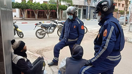 الناظور: دوريات أمن "ثابتة ومتنقلة" تواصل المراقبة لإيقاف خارقي الطوارئ الصحية