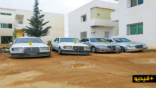 الدريوش: تفكيك شبكة لـ"تهجير البشر" إثر توقيف 9 "منظمين" وحجز 4 سيارات نواحي دار الكبداني الدريوش: تفكيك شبكة لـ"تهجير البشر" إثر توقيف 9 "منظمين" وحجز 4 سيارات نواحي دار الكبداني