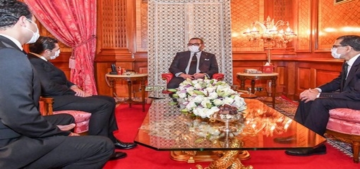 خلال تعديل حكومي.. الملك محمد السادس يظهر لأول مرة مرتديا الكمامة خلال تعديل حكومي.. الملك محمد السادس يظهر لأول مرة مرتديا الكمامة