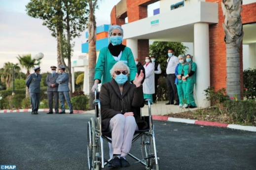 طنجة : سابع حالة شفاء من فيروس كورونا تغادر المستشفى طنجة : سابع حالة شفاء من فيروس كورونا تغادر المستشفى
