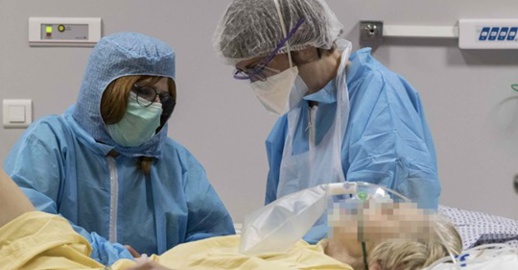 سائق شاحنة يقطن بالعروي تم تأكيد إصابته بفيروس كورونا بمستشفى ابن باجة بتازة سائق شاحنة يقطن بالعروي تم تأكيد إصابته بفيروس كورونا بمستشفى ابن باجة بتازة