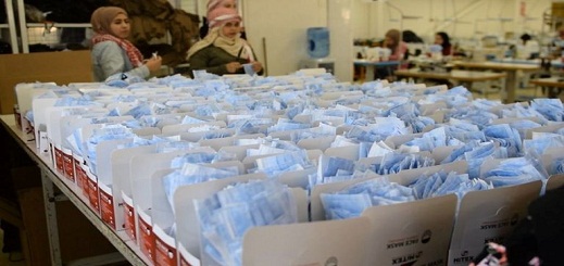 توقيف ستة أشخاص للاشتباه في تورطهم في صناعة وترويج كمامات واقية لا تستجيب للمعايير الطبية توقيف ستة أشخاص للاشتباه في تورطهم في صناعة وترويج كمامات واقية لا تستجيب للمعايير الطبية