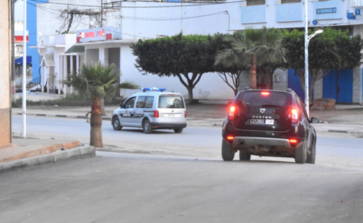 بالفيديو.. سلطات مدينة بن الطيب تواصل حملات الاعتقال المخالفة لقانون الطوارئ بعد الساعة السادسة مساءا بالفيديو.. سلطات مدينة بن الطيب تواصل حملات الاعتقال المخالفة لقانون الطوارئ بعد الساعة السادسة مساءا