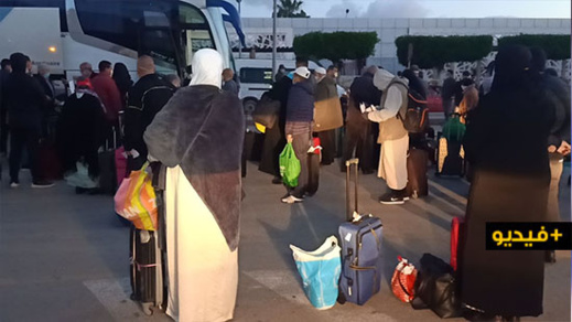 سلطات الناظور تواكب عملية ترحيل "مزدوجي الجنسية" إلى الأراضي الهولندية سلطات الناظور تواكب عملية ترحيل "مزدوجي الجنسية" إلى الأراضي الهولندية