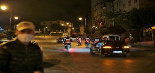 بعد الجدل.. الداخلية تستثني "الصحافيين" من قرار حظر التنقل الليلي بعد الجدل.. الداخلية تستثني "الصحافيين" من قرار حظر التنقل الليلي
