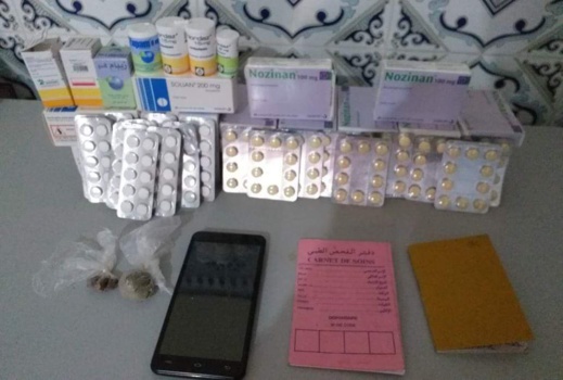 توقيف اربعيني بزايو ينشط في ترويج القرقوبي والمؤثرات العقلية توقيف اربعيني بزايو ينشط في ترويج القرقوبي والمؤثرات العقلية