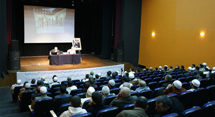 مدينة الحسيمة تحتضن الدورة الرابعة من الأمسيات الرمضانية مدينة الحسيمة تحتضن الدورة الرابعة من الأمسيات الرمضانية