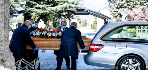 فرنسا تتخطى عتبة 25 ألف وفاة بـ"كورونا" بعد تسجيل 306 حالات إضافية خلال يوم واحد فرنسا تتخطى عتبة 25 ألف وفاة بـ"كورونا" بعد تسجيل 306 حالات إضافية خلال يوم واحد