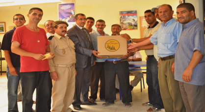 توزيع قفة رمضان للطبقة المعوزة بجماعة اولاد استوت وبلدية زايو توزيع قفة رمضان للطبقة المعوزة بجماعة اولاد استوت وبلدية زايو