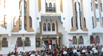 ابتدائية الحسيمة تؤجل النظر في ملف متهمين بالتزوير ببلدية بني بوعياش ابتدائية الحسيمة تؤجل النظر في ملف متهمين بالتزوير ببلدية بني بوعياش