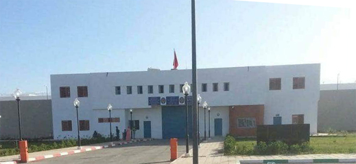 بعد مكوثه 14 يوما بمستشفى الناظور.. وفاة سجين إثر مضاعفات صحية بعد مكوثه 14 يوما بمستشفى الناظور.. وفاة سجين إثر مضاعفات صحية