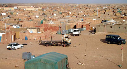 قرار إسبانيا بإجلاء رعاياها من مخيمات تندوف يثير غضب الجزائريين قرار إسبانيا بإجلاء رعاياها من مخيمات تندوف يثير غضب الجزائريين