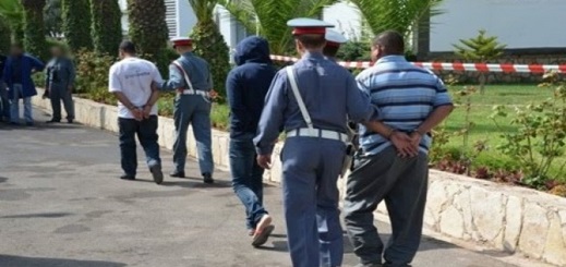 صيد ثمين بأركمان.. اعتقال 5 أشخاص مبحوث عنهم بتهم التهجير والسطو والاغتصاب صيد ثمين بأركمان.. اعتقال 5 أشخاص مبحوث عنهم بتهم التهجير والسطو والاغتصاب
