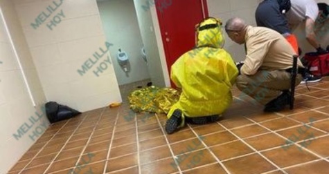 شابة من الدريوش عثر عليها متوفية داخل مرحاض حلبة الثيران المخصصة لإيواء العالقين بمليلية شابة من الدريوش عثر عليها متوفية داخل مرحاض حلبة الثيران المخصصة لإيواء العالقين بمليلية