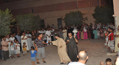 جماعة العدل والاحسان يزايوتنظم وقفة احتجاجية تنديدا على منعهم من الاعتكاف  جماعة العدل والاحسان يزايوتنظم وقفة احتجاجية تنديدا على منعهم من الاعتكاف